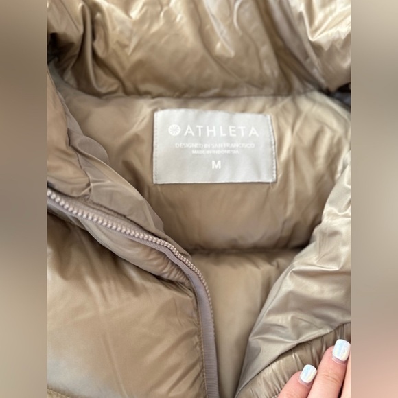 Athleta Lofty Down Puffer Jacket, Size Medium - Picture 3 of 4